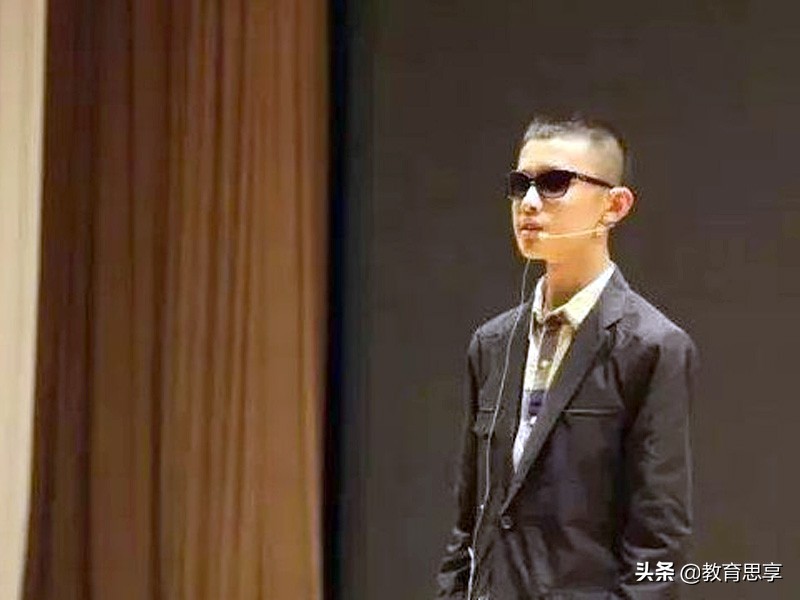 上海盲生高考623分排名前十，3岁双目失明，却在学习之路越战越勇