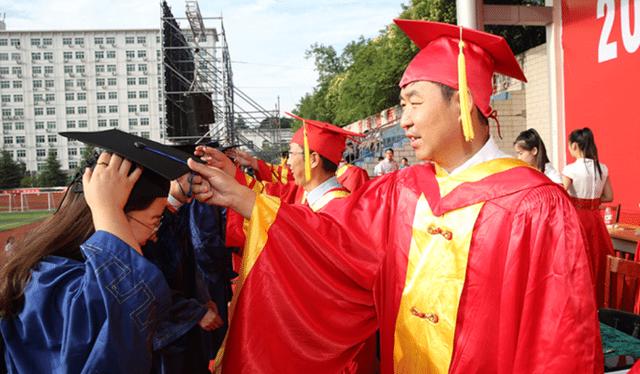 我国“6大考研神校”，其中5个都在山东！第二所校门亚洲第一