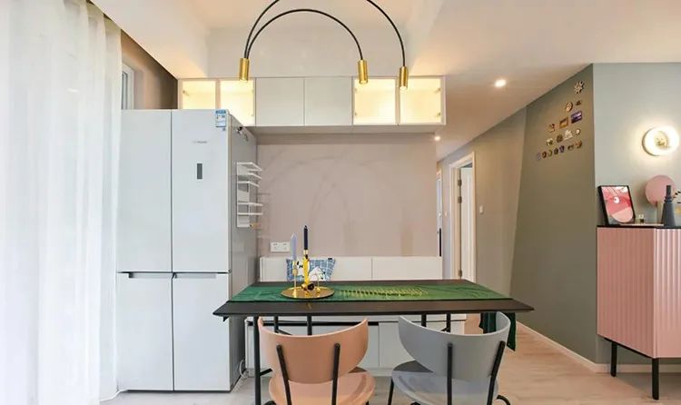 140㎡轻奢北欧风，糖果色搭配，治愈系的温馨！太让人喜欢了