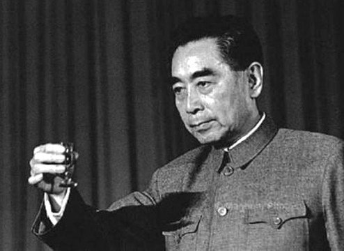 1958年，周总理在抗美援朝庆功宴醉酒，毛主席直接发怒：仅此一次