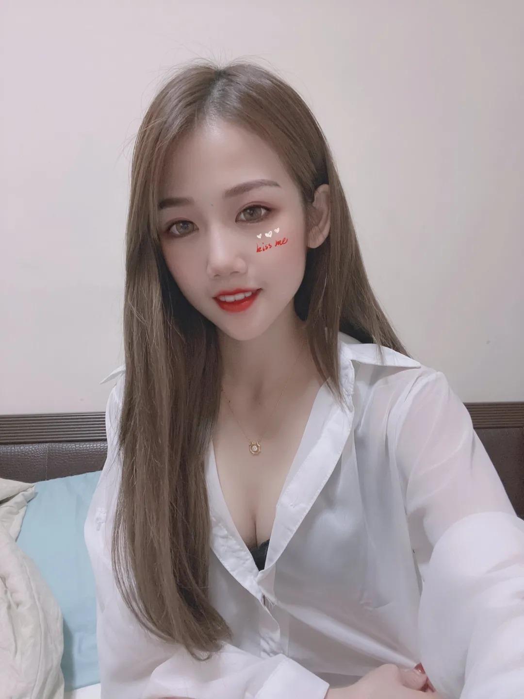 SWAG的正妹chinhbaby张柒柒 美图在线看-觅爱图