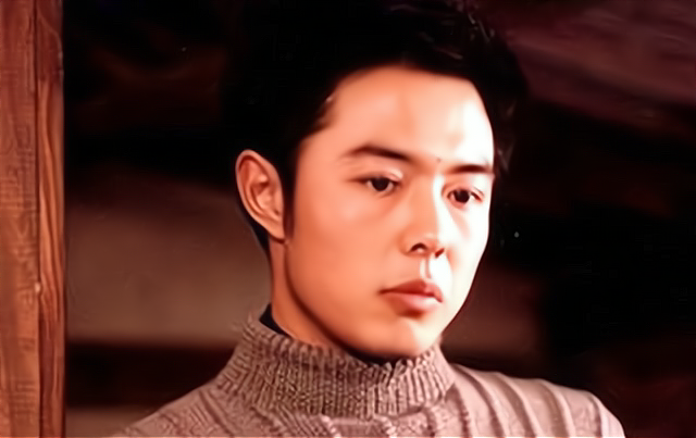 “风流皇帝”张铁林：9个女人3个孩子，他是如何渣完一个又一个？