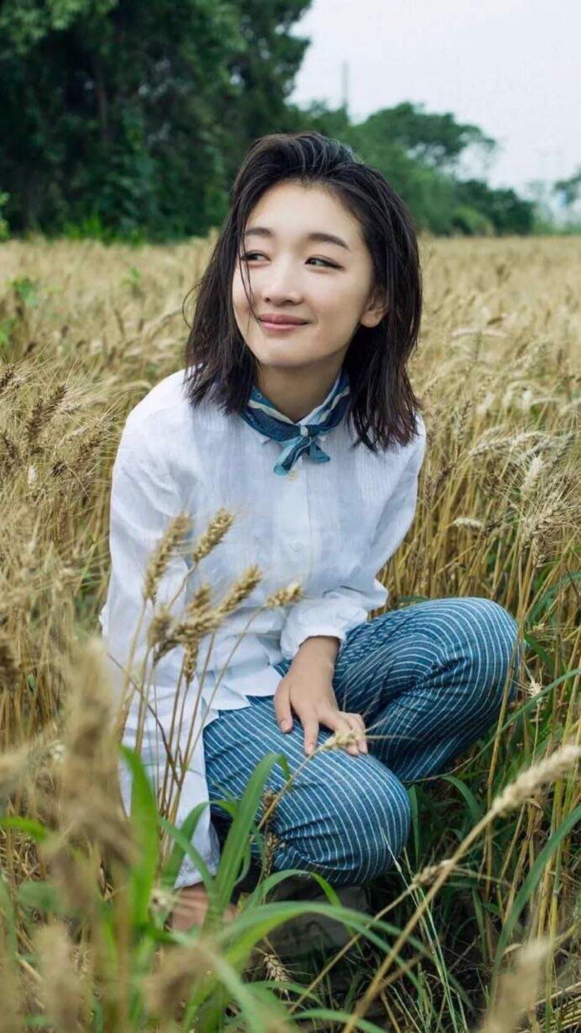 女生脸上有这4个特征，就是大众脸，别再自以为自己很好看了