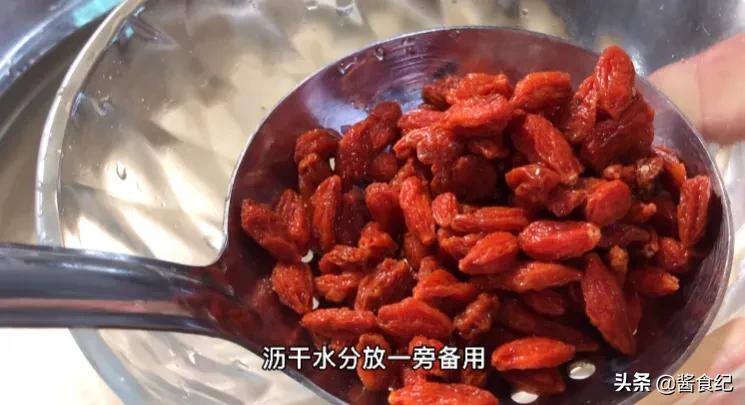 枸杞搭配鸡蛋，原来好处这么多，很多人还不知道，太实用了