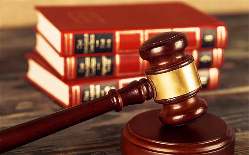 一只苍蝇引发的血案，他持刀致1死2伤，4个幸福家庭因此陷入不幸