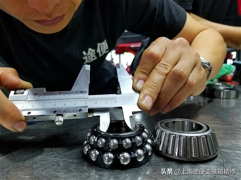老师傅亲自演示，卡迪拉克ATS加速抖动，有异响原来是后桥坏了