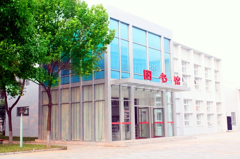 荆州高校格局再生变，撤销一所大学建制，或许是“一箭双雕”