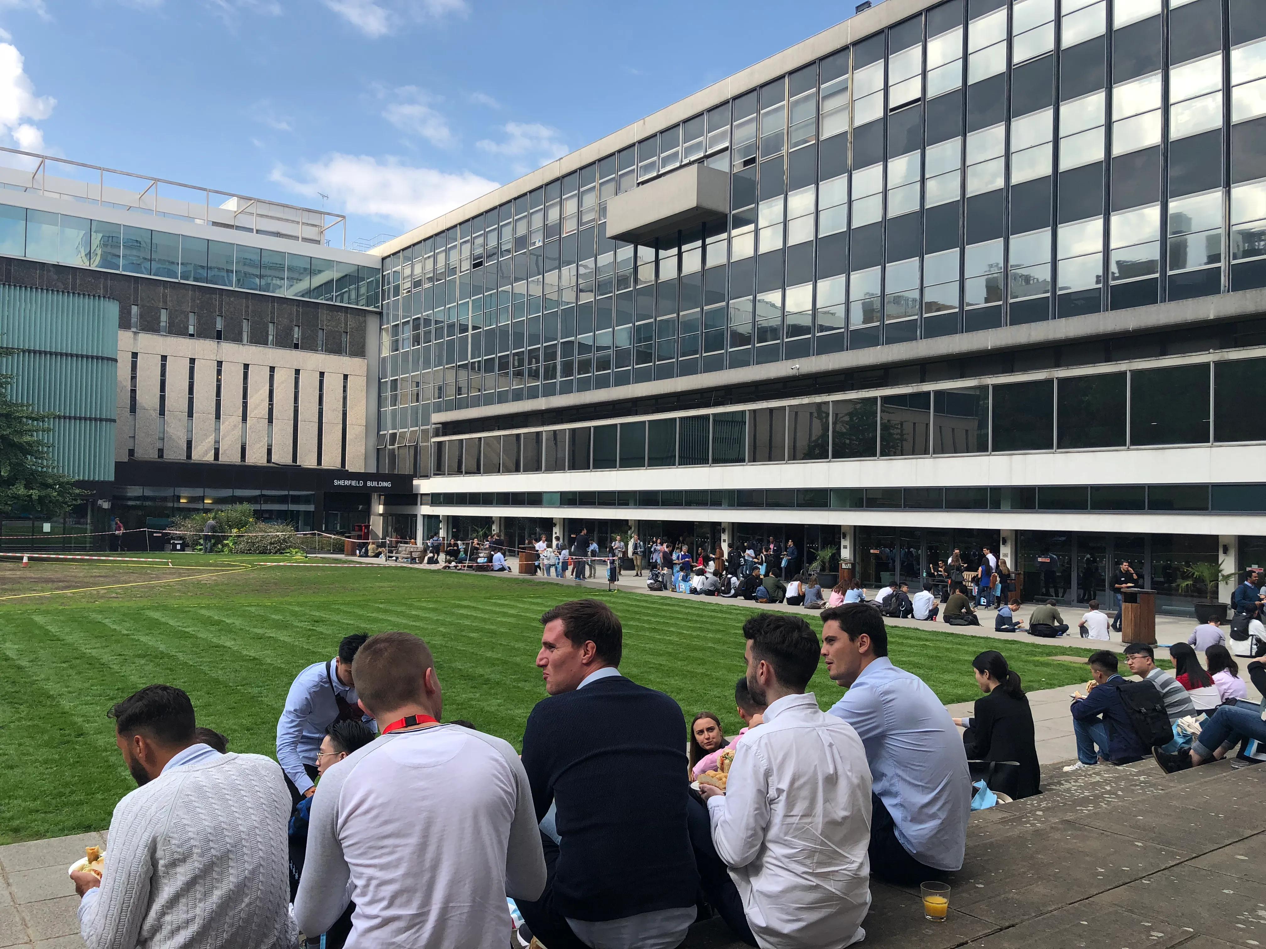 出国留学值得吗？在英国顶尖的大学里究竟学到了什么？