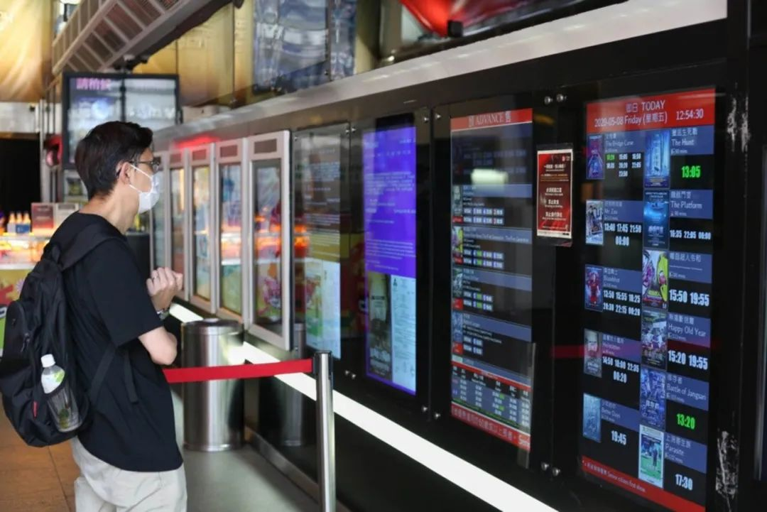 香港电影审查制度下的十部争议作品：探讨创作自由与社会道德的边界