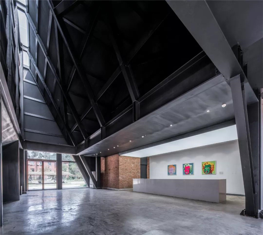 在城市的过往中寻找新生的力量，武汉良友红坊旧改设计欣赏