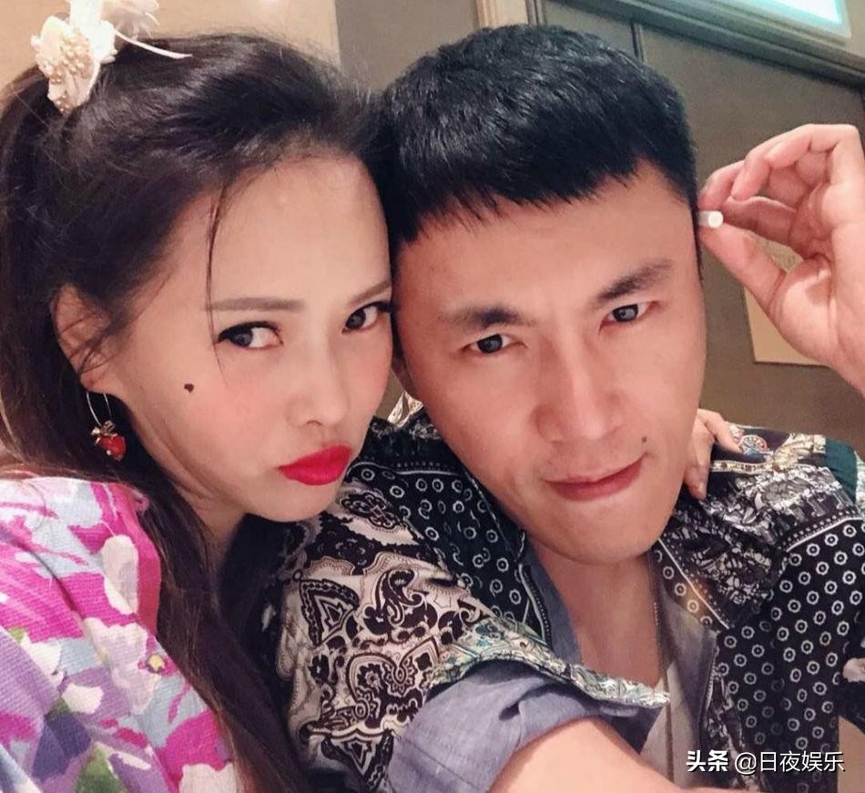 伊能静：童年不幸的旺夫女神，和4个男人婚前婚内婚外的爱情