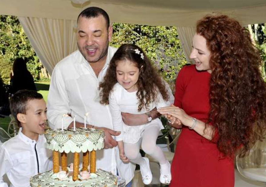 绝色王妃萨尔玛：国王为娶她散尽后宫，如今婚变已5年，她还好吗