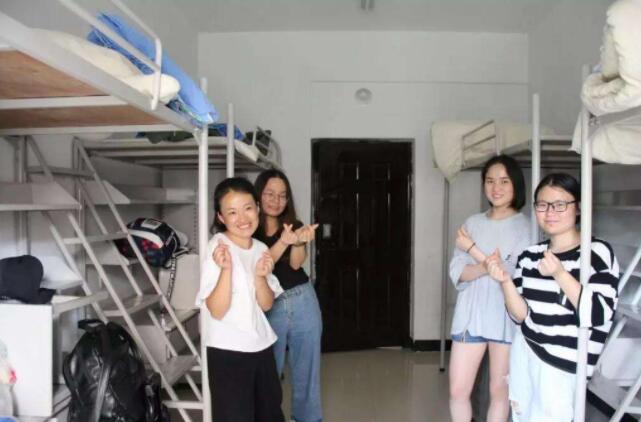 山东某高校“花式宠学生”，不仅能自选宿舍，还能选床位？羡慕了