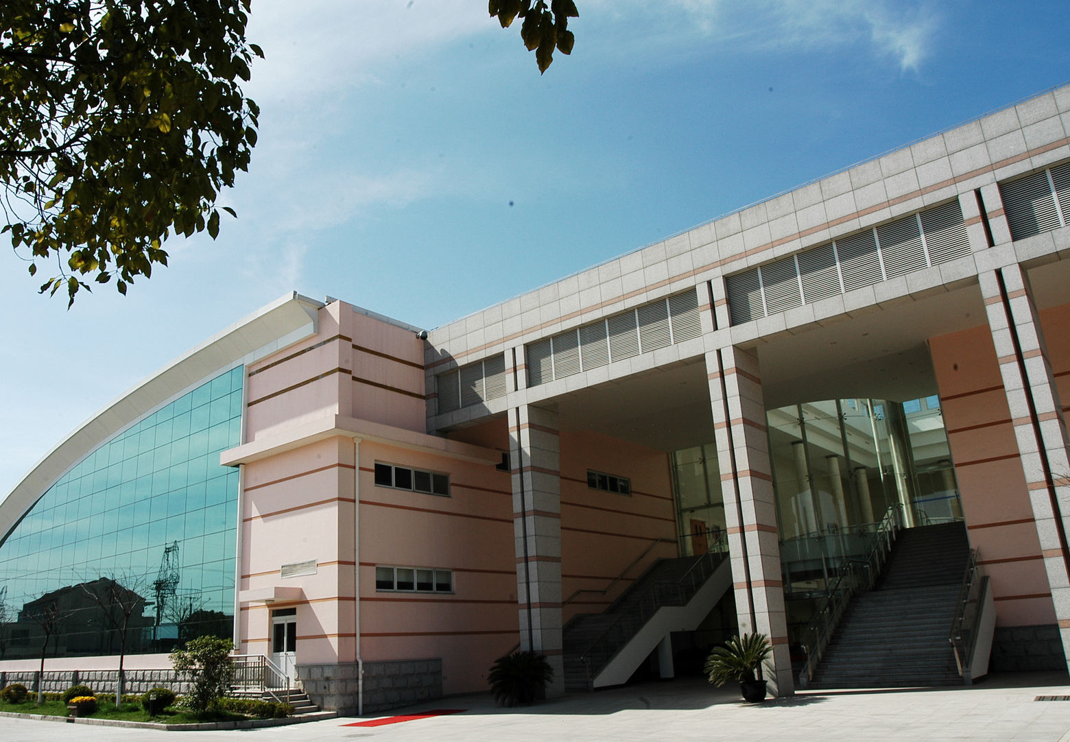 江西二本投档线出炉，重邮大投档分最高572分，超一本线37分