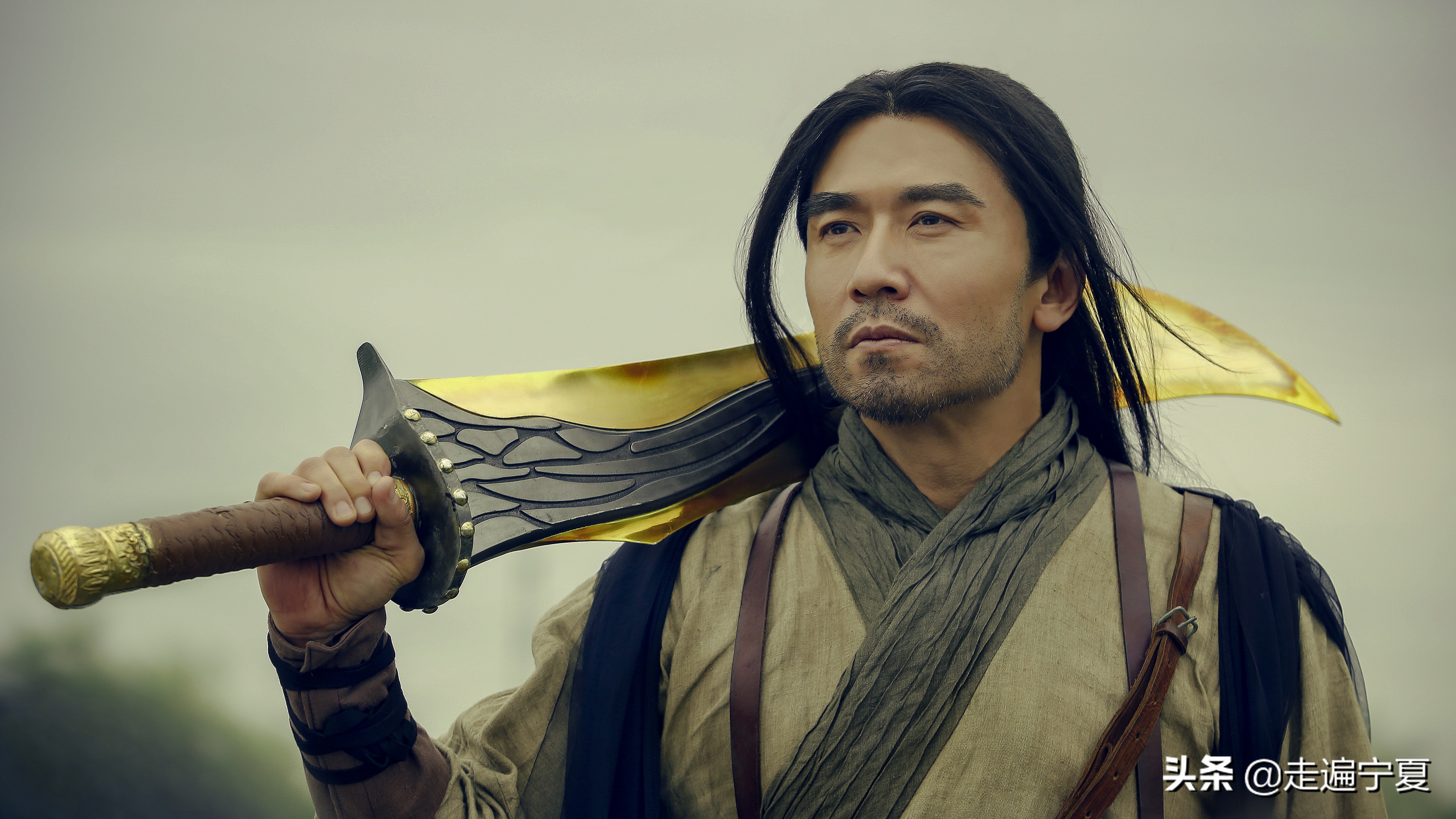 宁夏出品新派武侠电影《狂刀》已上线,演绎大漠武侠风