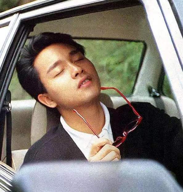 娱乐圈的“哥哥”那么多，啥时候才能出现下一个“张国荣”呢？