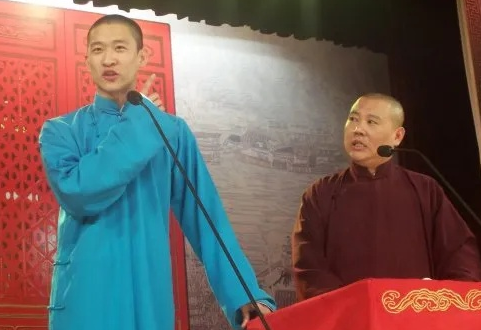 曹云金与郭德纲之争，“欺师灭祖”“靠徒敛财”10年恩怨谁错了