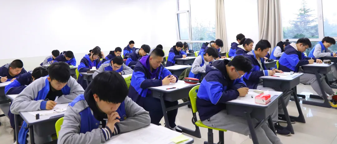 用心耕耘 静待花开——潍坊恒德实验学校期中考试圆满结束