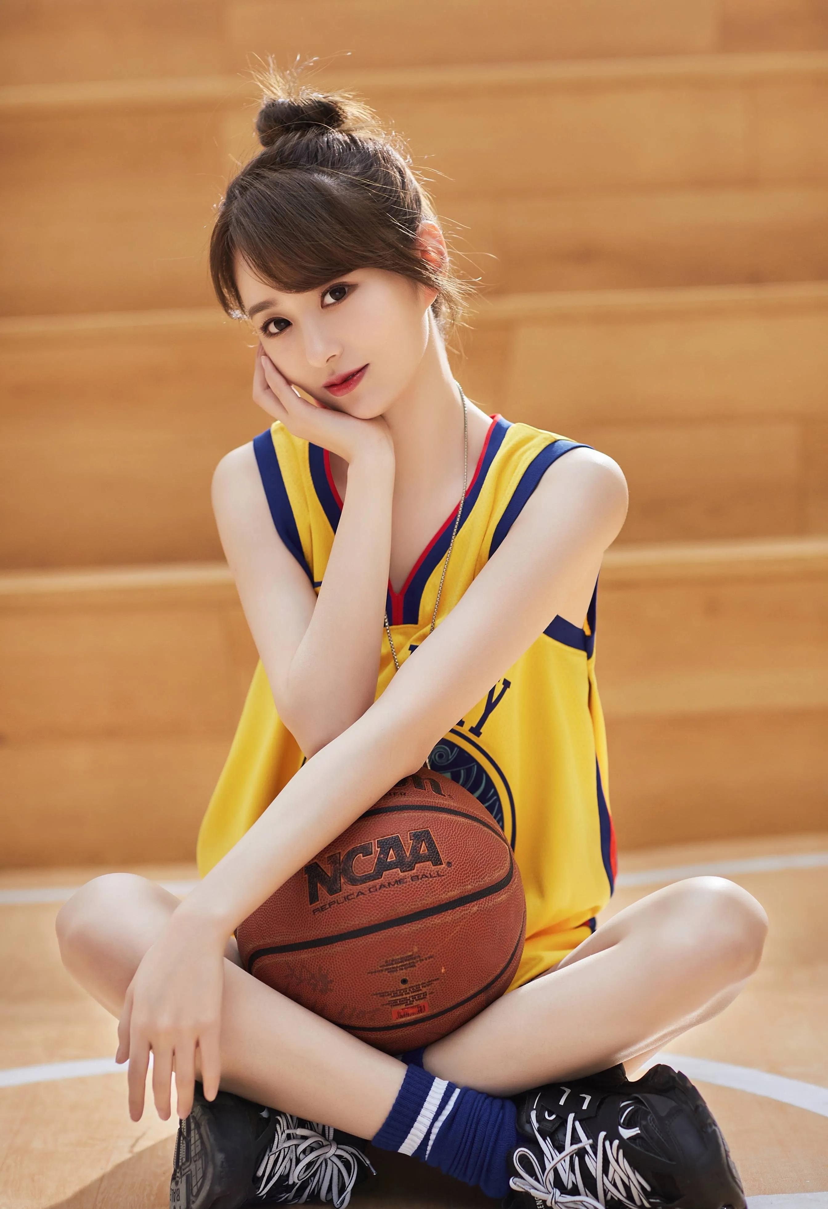 腾讯nba新主播有哪些(腾讯八位NBA主播全集)