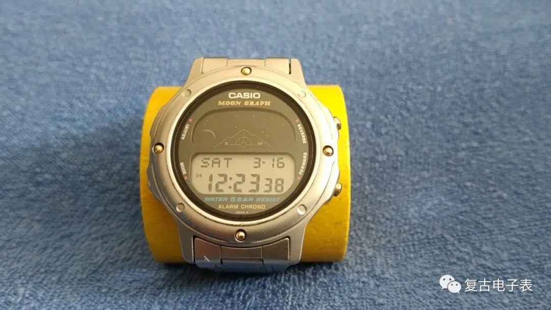 纵观日月星辰的全金属卡西欧——CASIO MOON GRAPH gmw61