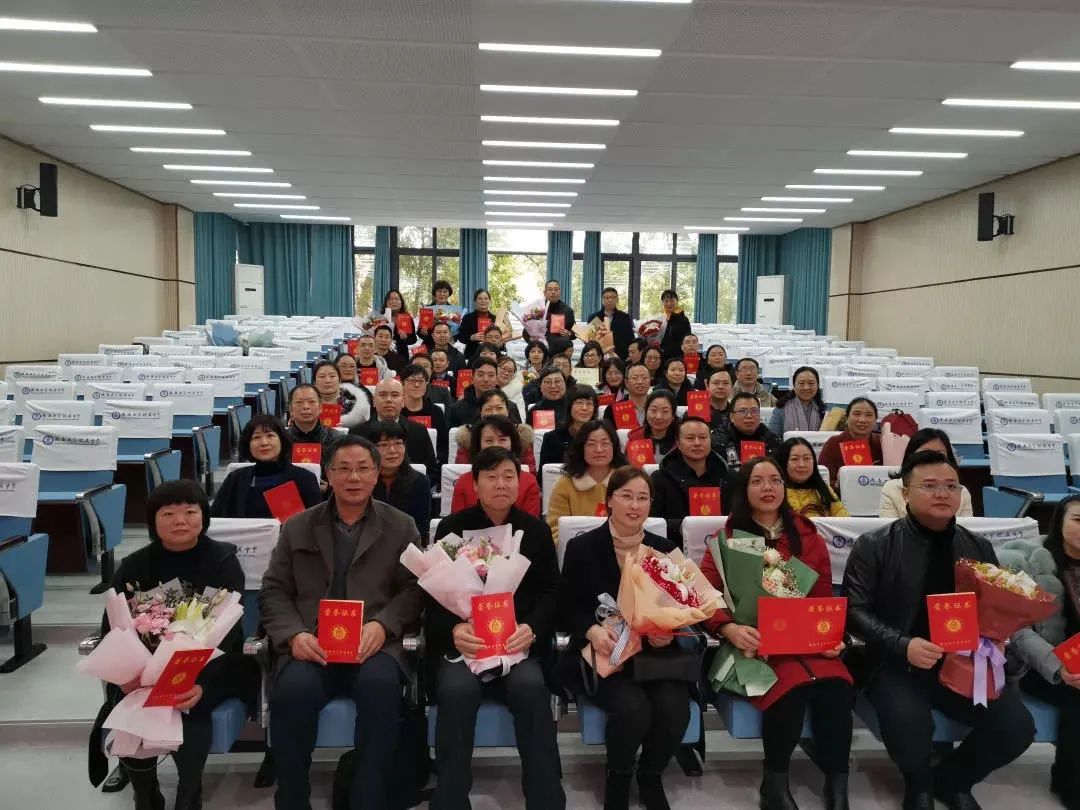 低进高出的典范，西附中学凭什么火遍重庆的家长圈