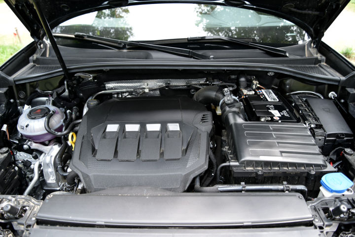 奥迪Q3 Sportback D挡是现实陪伴，S挡是自我释放