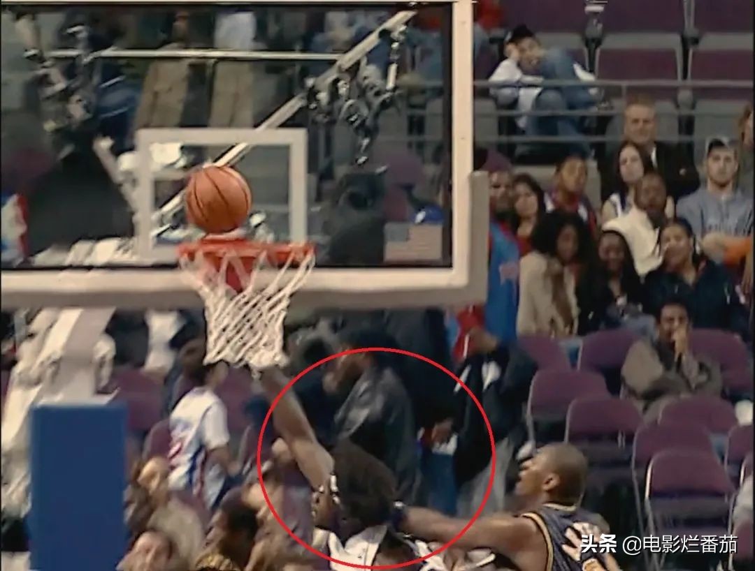 史上最惨烈的NBA斗殴现场！这部纪录片，揭开奥本山宫殿冲突之谜