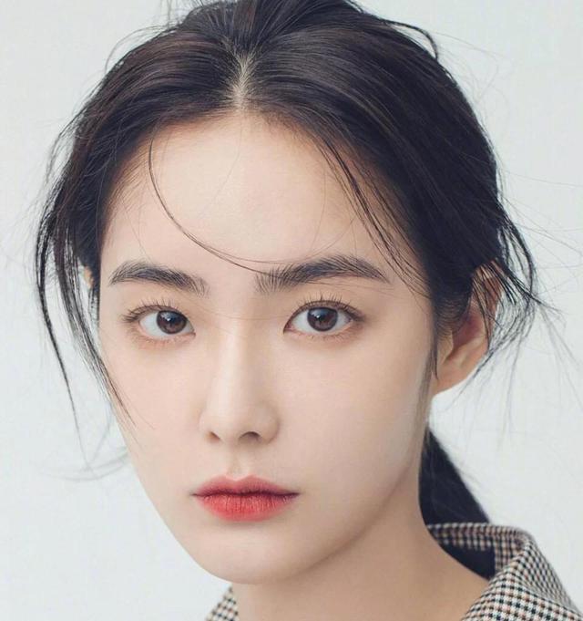 好看的鼻子,真的为颜值加分!这4种漂亮鼻型,素颜就很漂亮