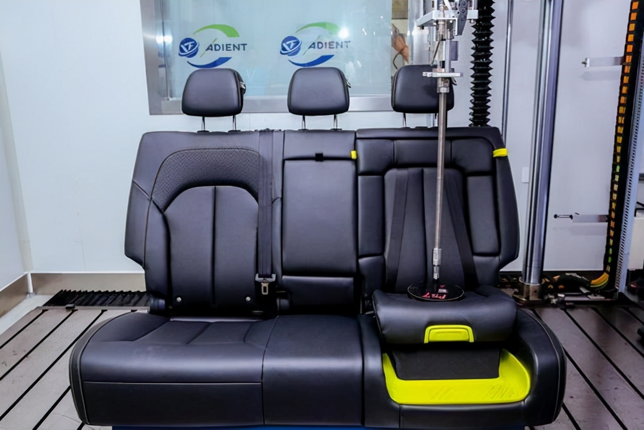 荣威RX5 PLUS的儿童安全座椅如何？