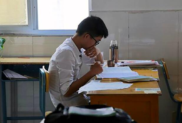 高考成绩只够上专科？湖南5所专科学校别错过，400分以内就有机会