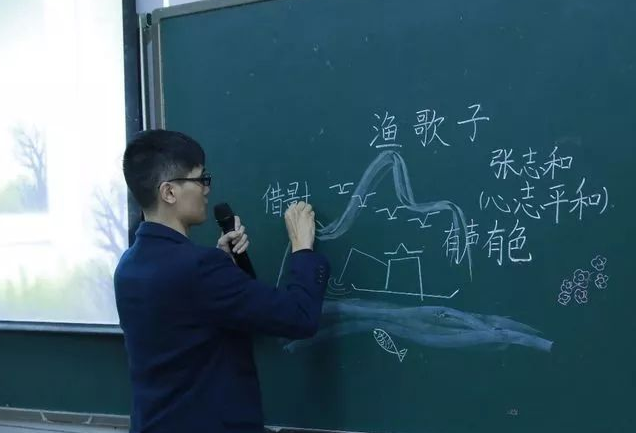 《将进酒》正确读音引争议，明星疑似读错引发热议