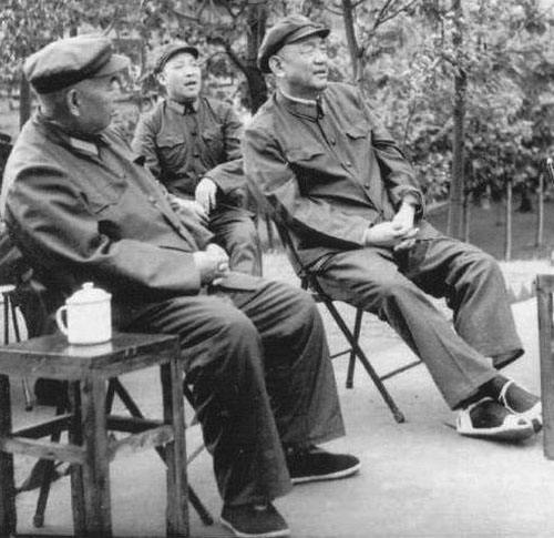 1985年大裁军，保留七大军区，司令员都是谁？5人三年后授上将