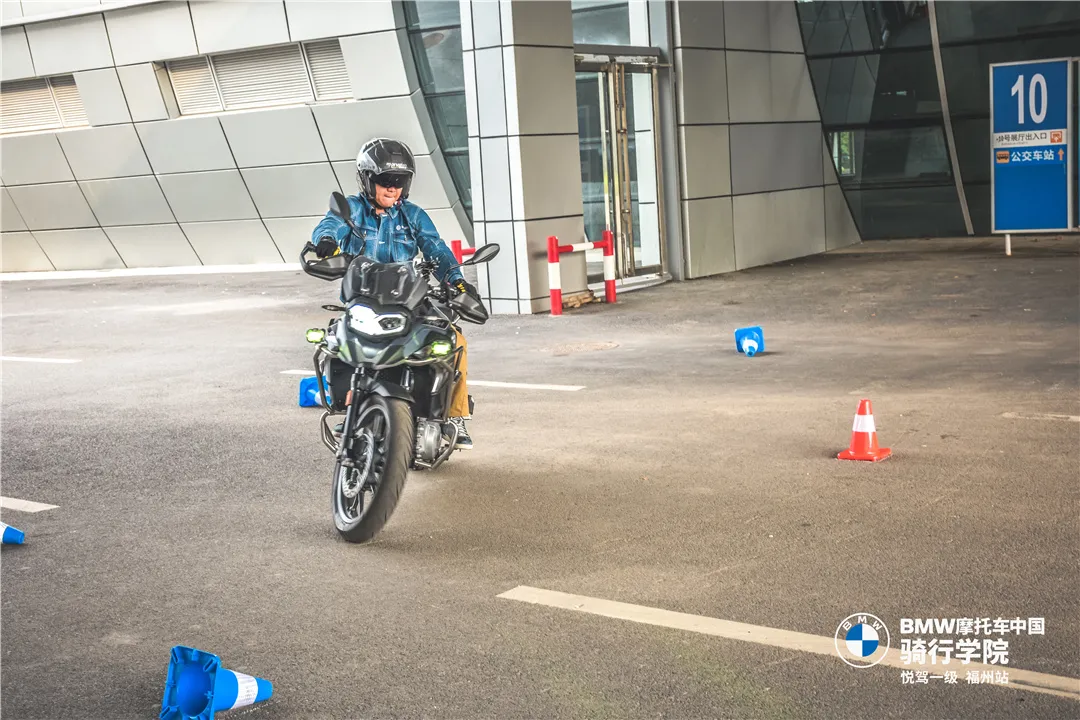 宝马摩托车骑行学院悦驾一级培训之福州站花絮