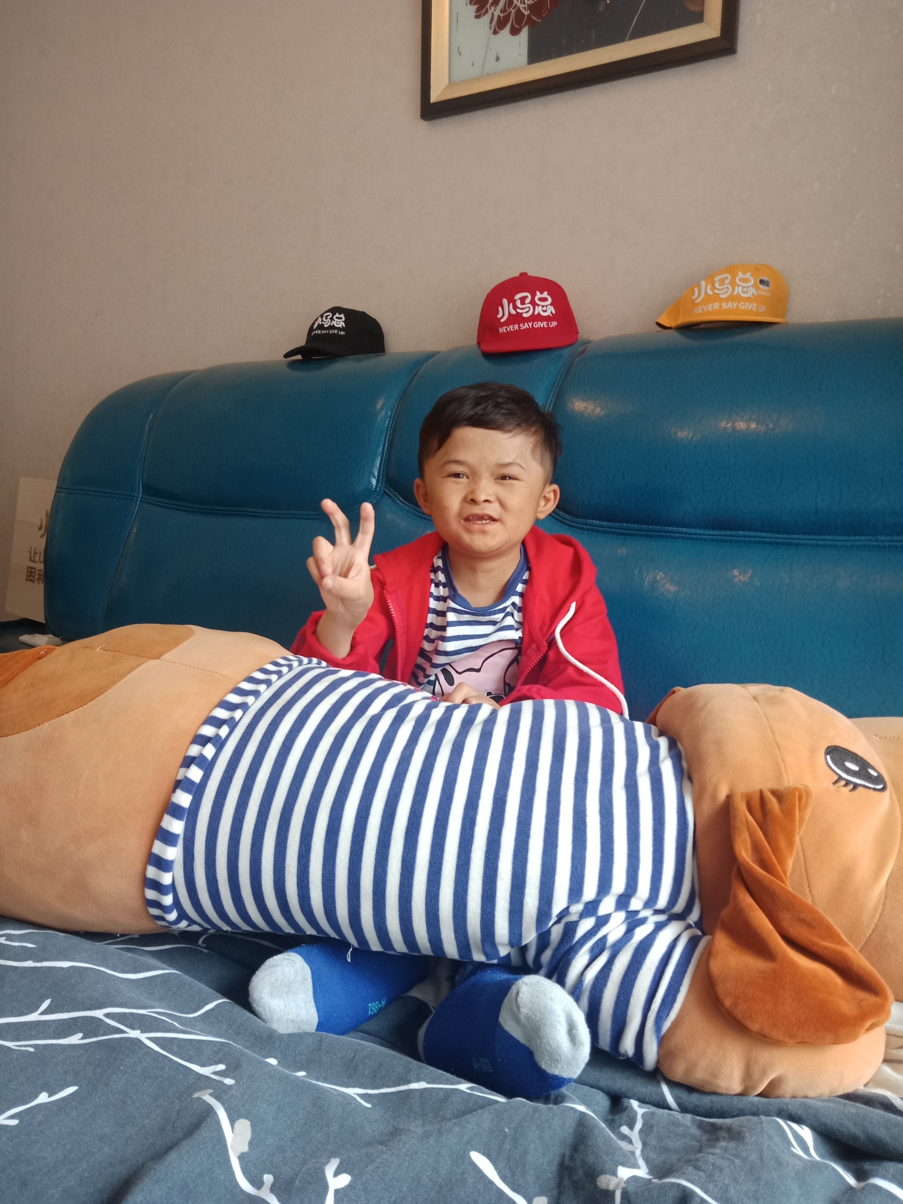 “小马云”现状：变身“小马总”，有专职保姆司机，11岁读二年级，爱画画爱看动画片，觉得马云“很棒”