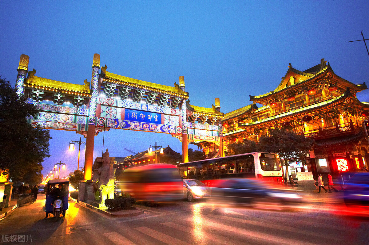 2021年31省市美术类本科录取最低控制线是多少？2020年的收集全了