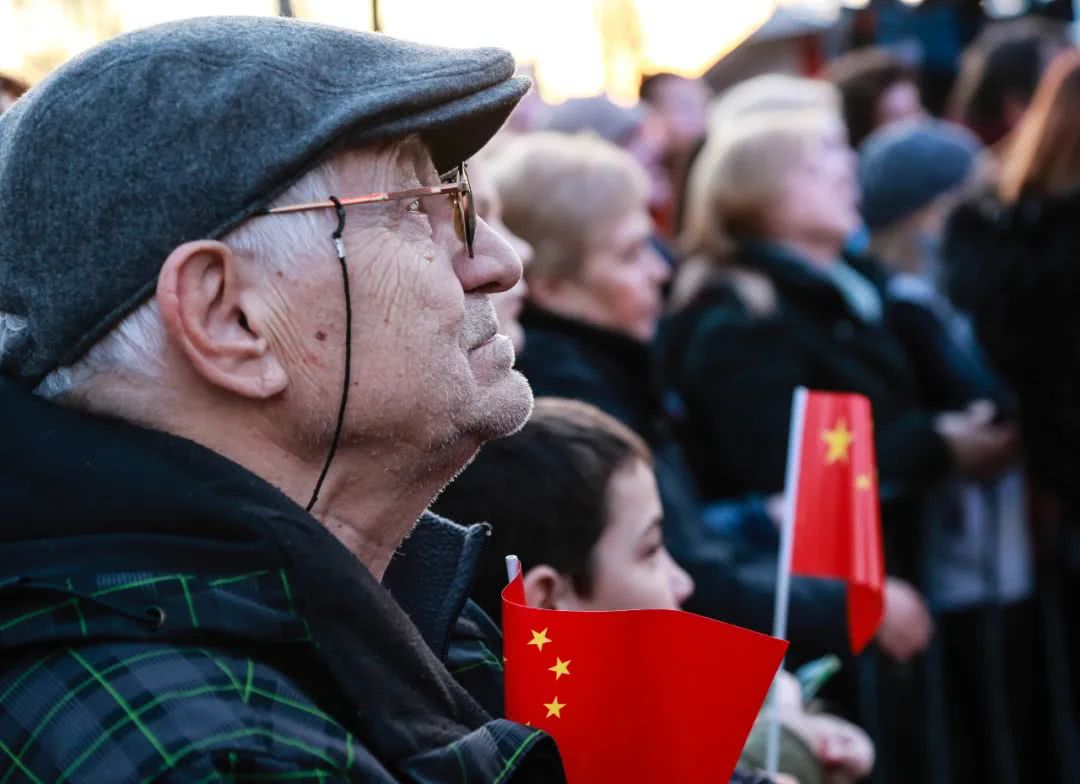 跟上最發達國家的步伐！ 曾為中國站台，現在背靠中國說出再強大誓言