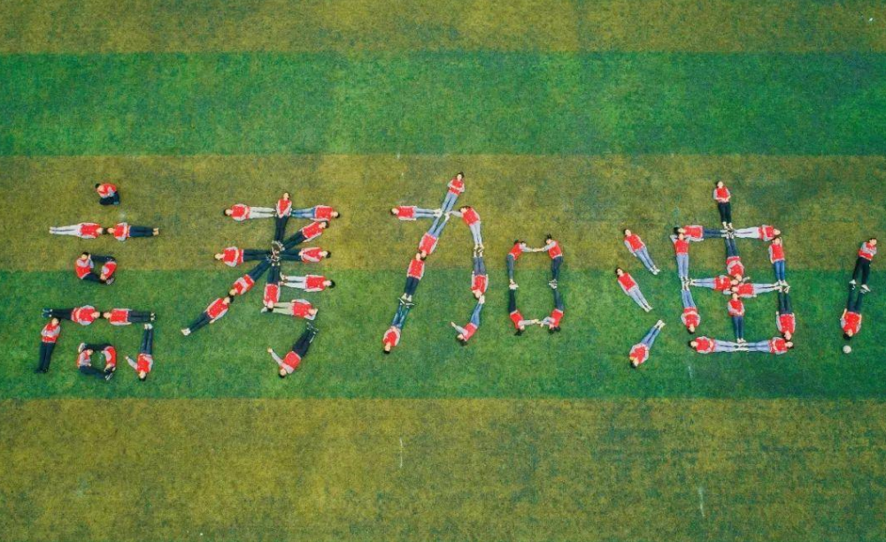 高考为何规定使用2B铅笔，看看扫描到电脑中的试卷，你就明白了