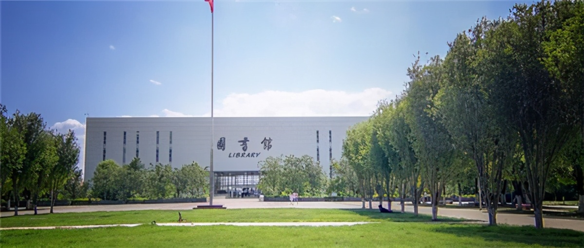 “最袖珍大学”走红，全校只有一栋楼，再也不用担心逃课被点名