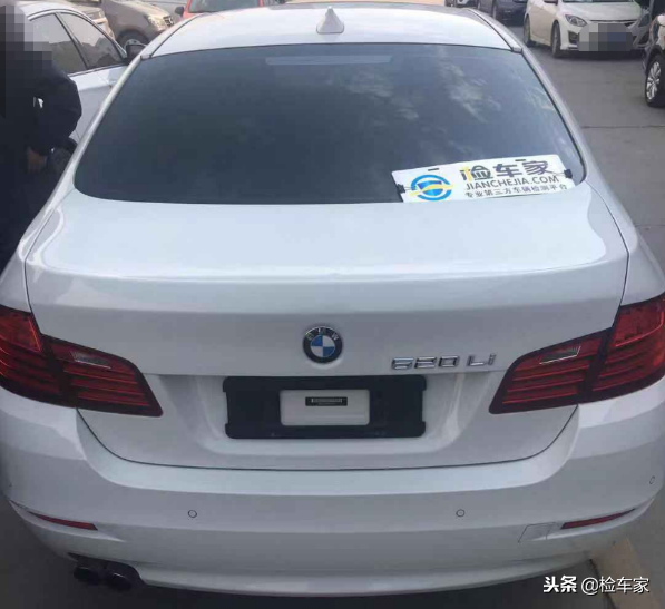 吃着泡面也得看的宝马520Li 20多万收入值不值？
