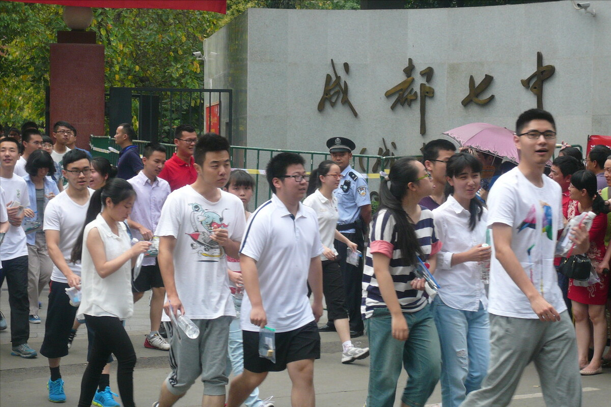 雨花雅礼中学如何，长沙市雨花区雅礼实验中学介绍