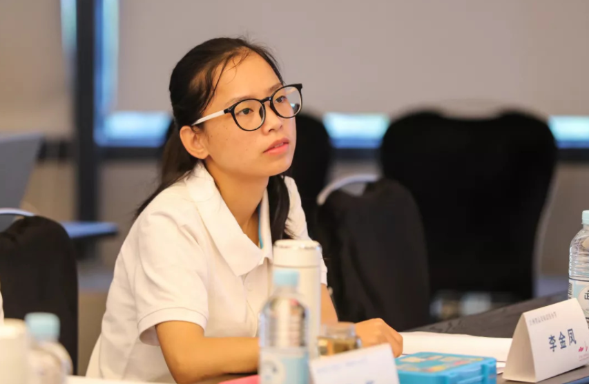 未来十年女生很吃香的专业，收入高且发展好，家有女儿可留意