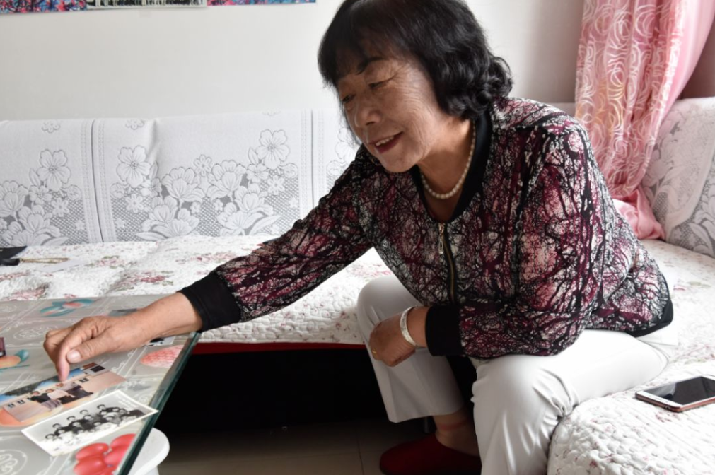 内蒙古教师张秀荣：花半月工资给贫困生买鞋，26年后学生买房报恩