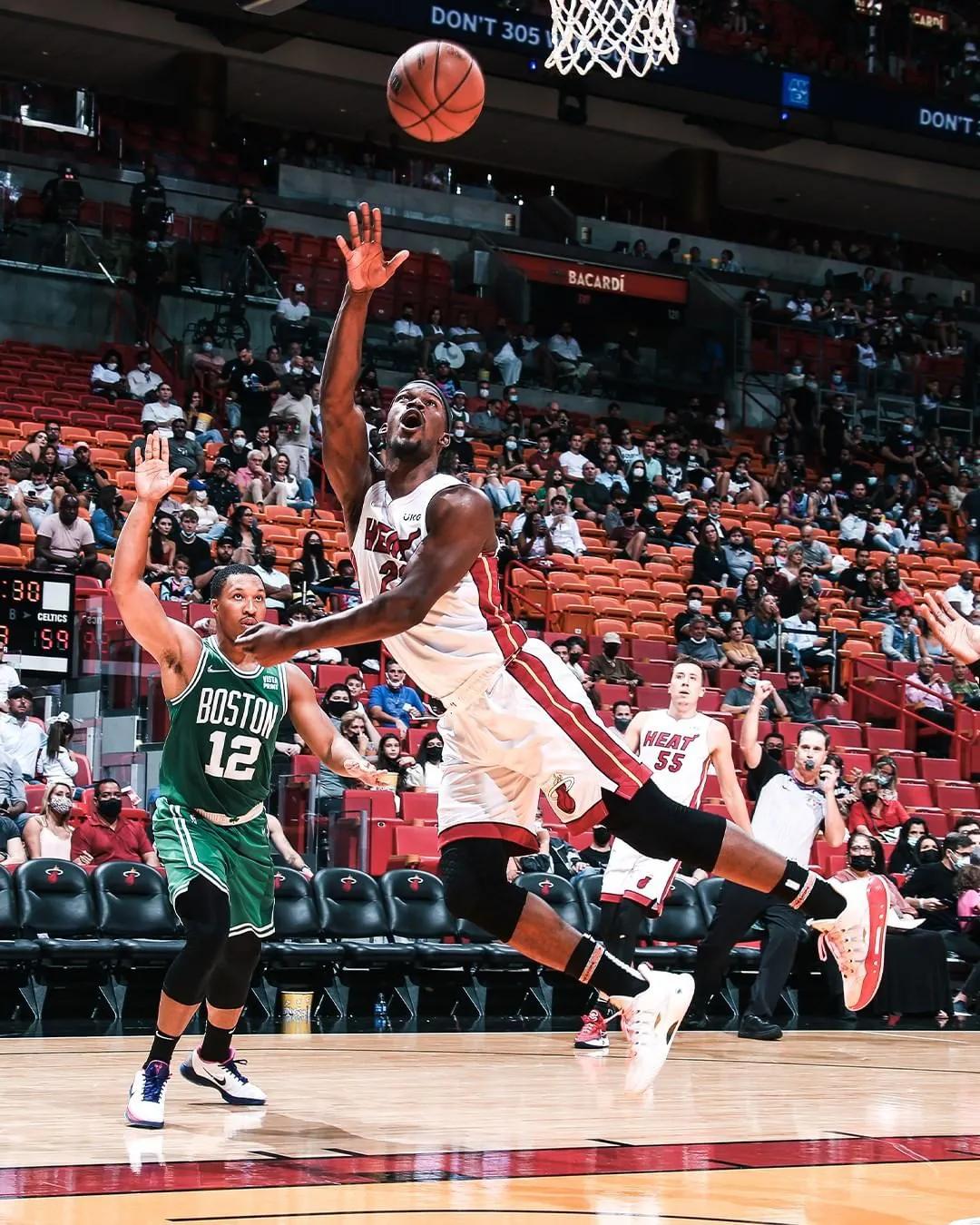 迈阿密热火队壁纸(NBA球队主题壁纸（第二期）——迈阿密热火队Miami Heat)