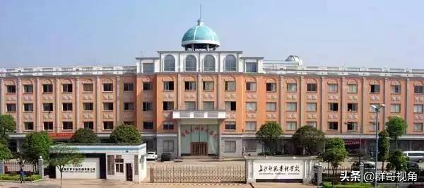 湖南建有大学的2个县