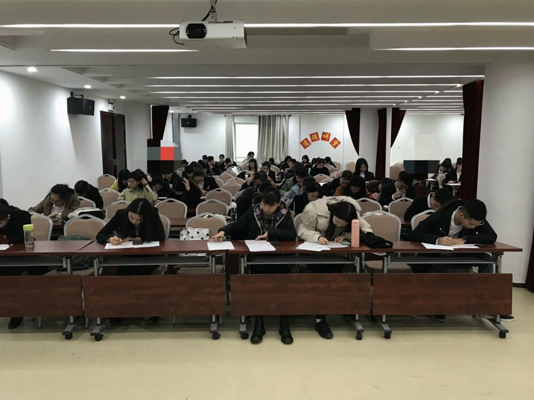 考研时不用考数学的专业，文科生优势明显，想考公务员的值得考虑