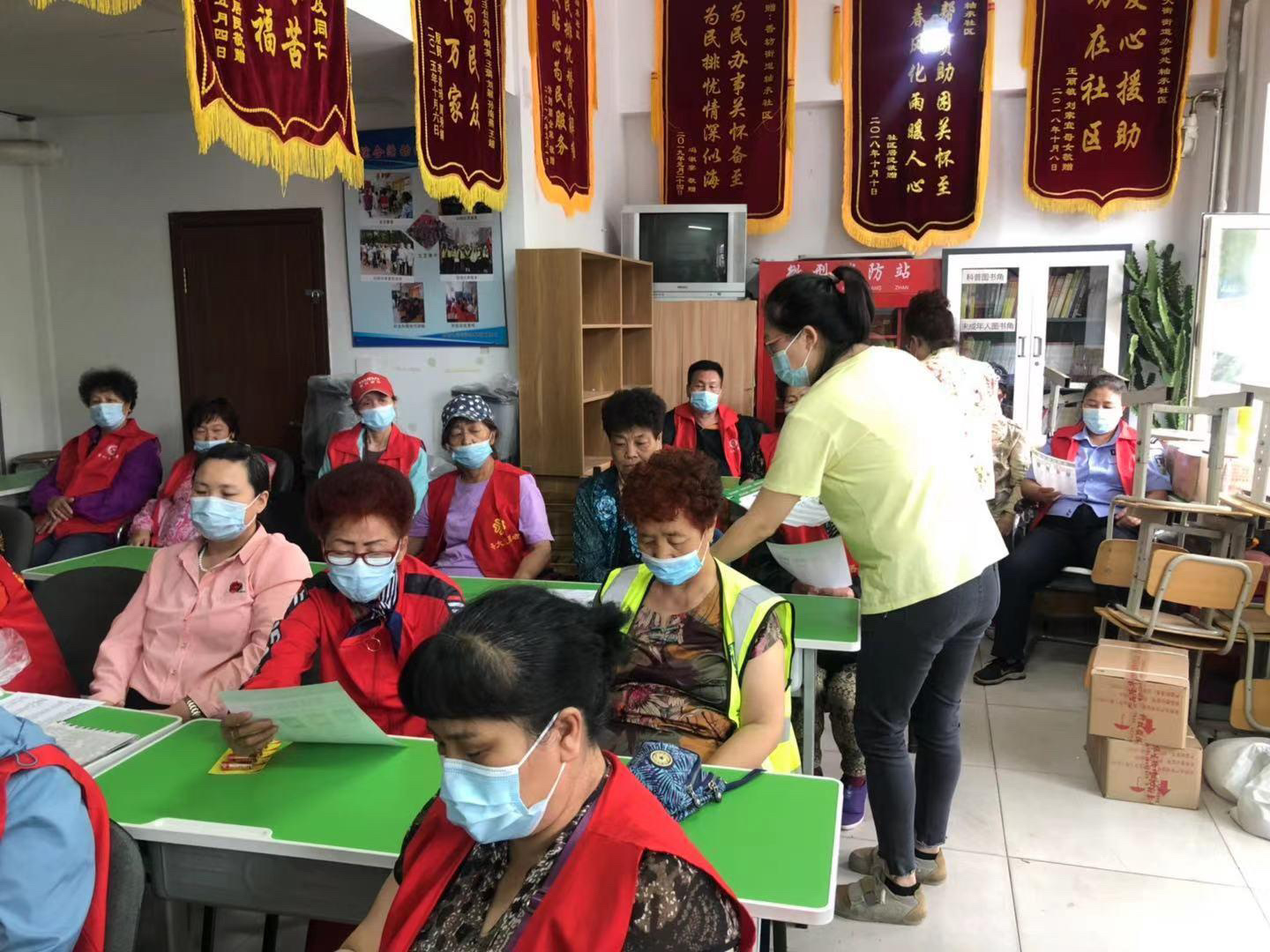 图说 | 垃圾分类怎么分？分类知识送到“家”
