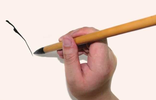 画竹子技巧：轻松掌握俯式竹叶的绘制方法