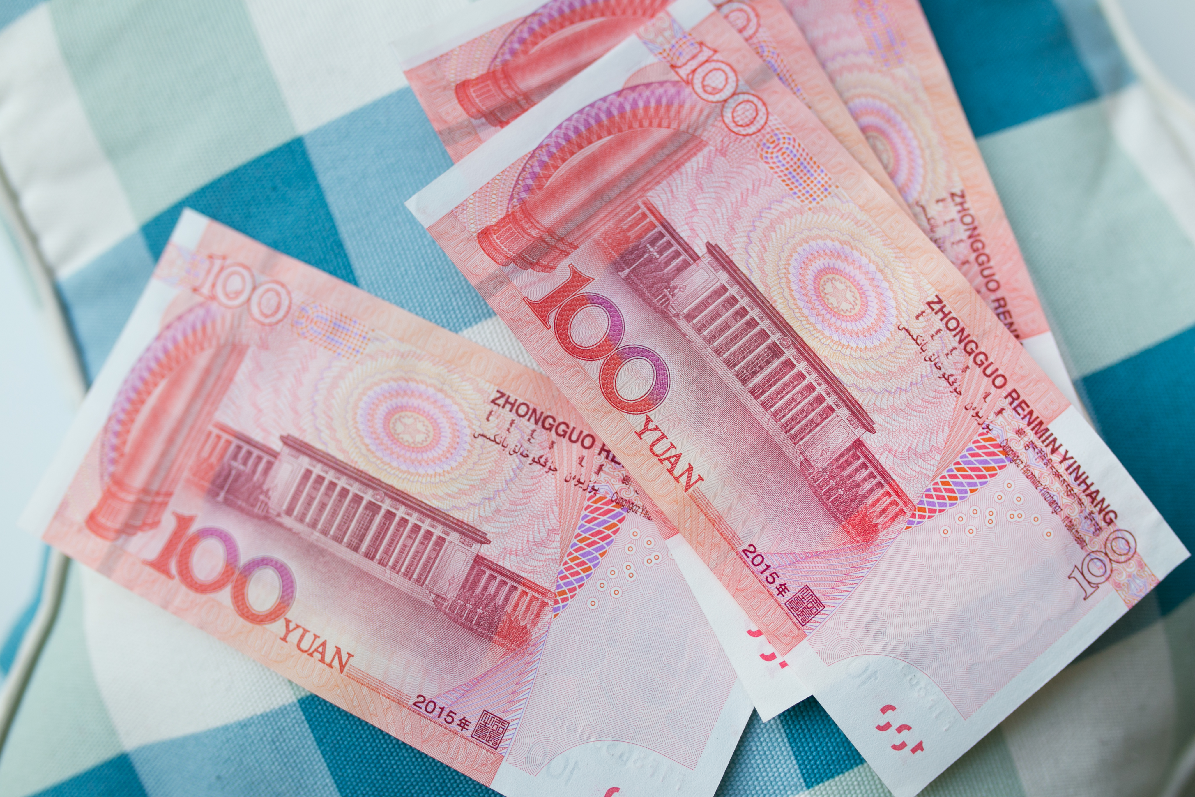 新农保和职工社保重复缴纳怎么办？可以领取两份养老金吗？