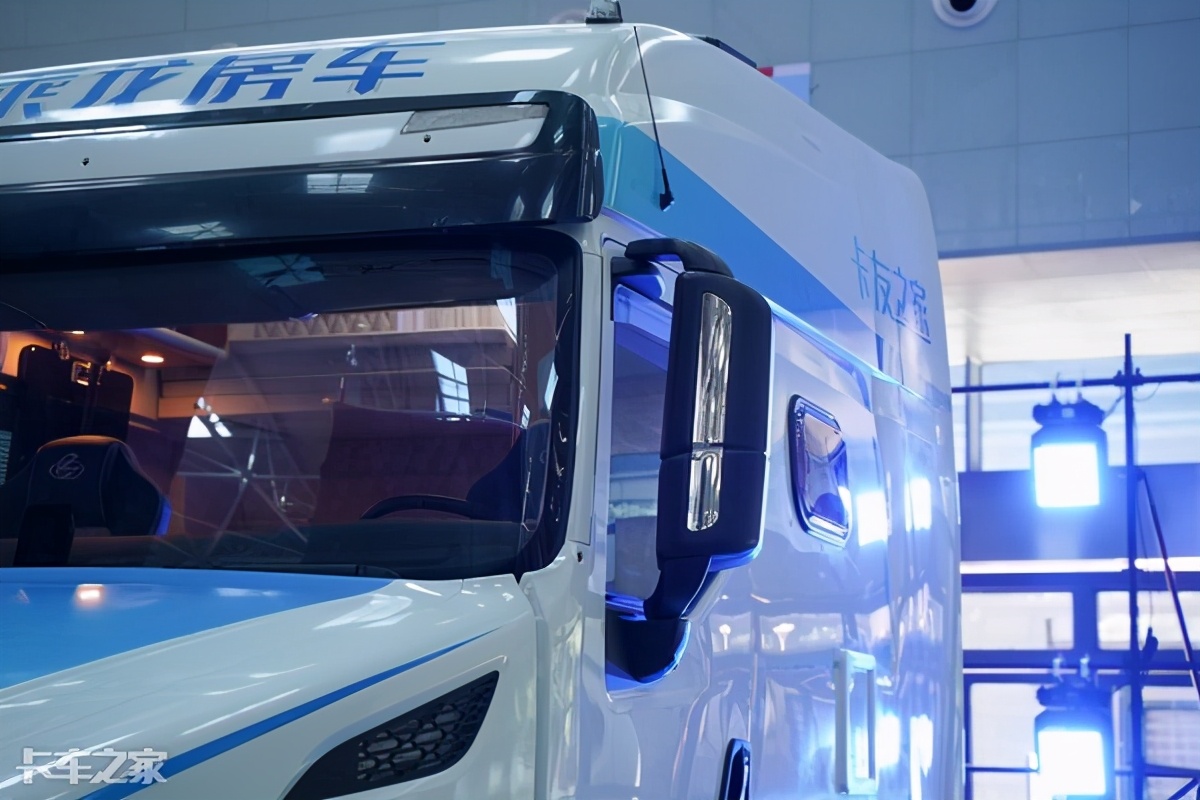 都是房车，T7L和T7C驾驶室长度却差了75cm，它俩到底有何不同？