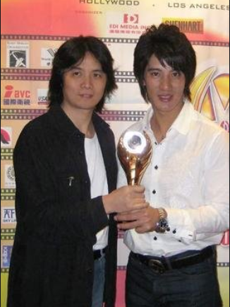 蒲巴甲的荒唐情史，以及他的著名前女友们